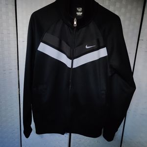 Classic Nike Size L Track Jacket